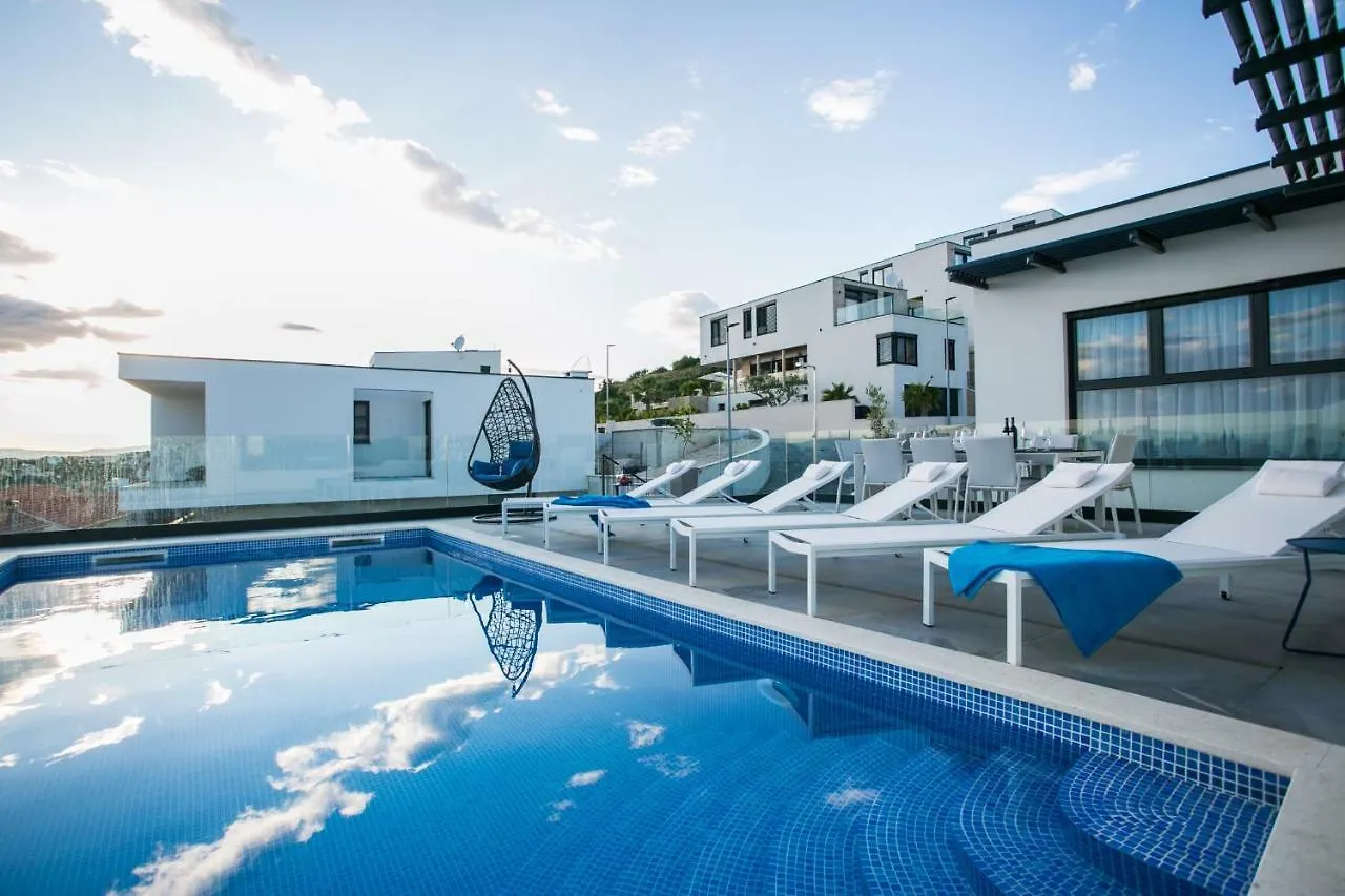 Holiday Home Olive Exclusive - 8 People, Heated Pool, Okrug Gornji, Sea View Trogir