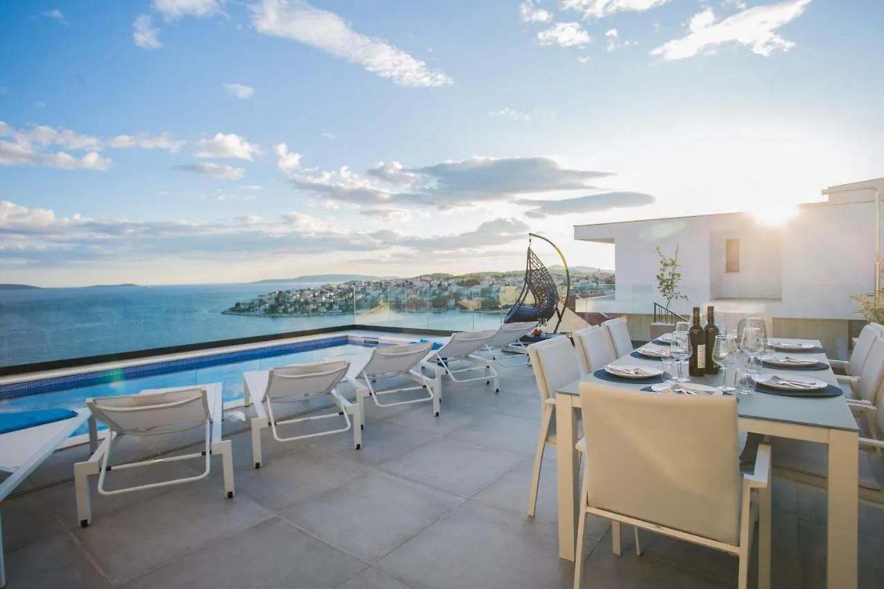 Holiday Home Olive Exclusive - 8 People, Heated Pool, Okrug Gornji, Sea View Trogir