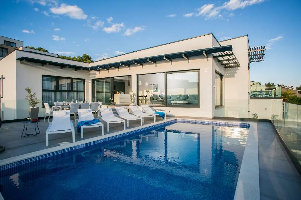 Holiday Home Olive Exclusive - 8 People, Heated Pool, Okrug Gornji, Sea View Trogir 0*,  Croatia