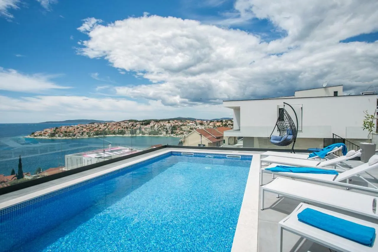 Holiday Home Olive Exclusive - 8 People, Heated Pool, Okrug Gornji, Sea View Trogir Villa
